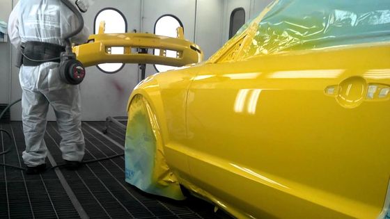 Refinagem de pintura de spray refletiva clara com efeito suave