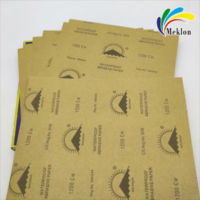 Papel de areia de pintura de automóveis versátil para várias aplicações automotivas