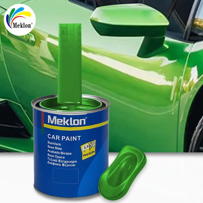 Verniz de carro verde com instalações avançadas