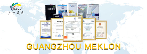 Brilho dourado e profundidade do carro com pintura automotiva de pérola dourada