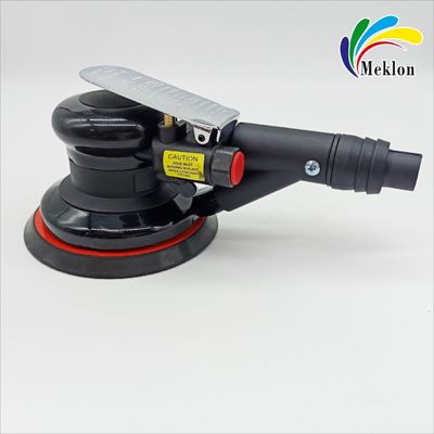 Showroom digno de acabamento com os nossos fornecimentos profissionais de detalhamento de carros