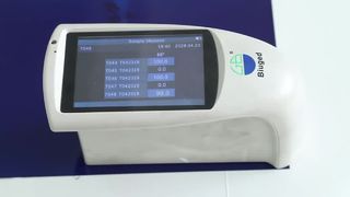 Teste de spray de tinta automotiva azul Meklon